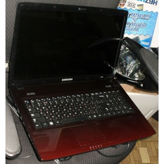 Ноутбук Samsung R780i (Intel Core i3 370M (2x2.4Ghz HT) /4096Mb DDR3 /320Gb /ATI Radeon HD5470 /17.3" TFT 1600x900) - Восточный